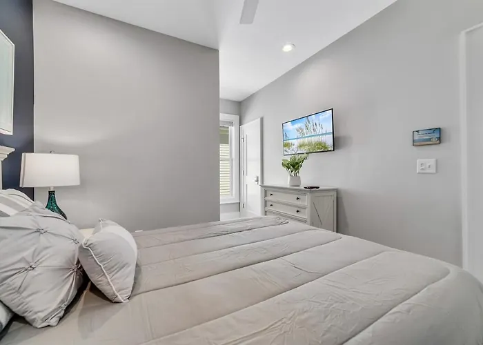 And Pier 3mins Walk Pool Pet-friendly Holiday home *