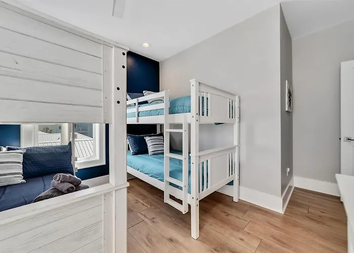 And Pier 3mins Walk Pool Pet-friendly *